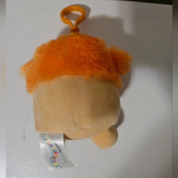 Squishmallow 3.5in Clip Shasta the orange Bigfoot with head flower - Picture 4 of 6